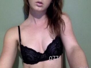 Emi077