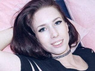 IZZYHOT