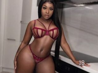 Porsha_in_the_18